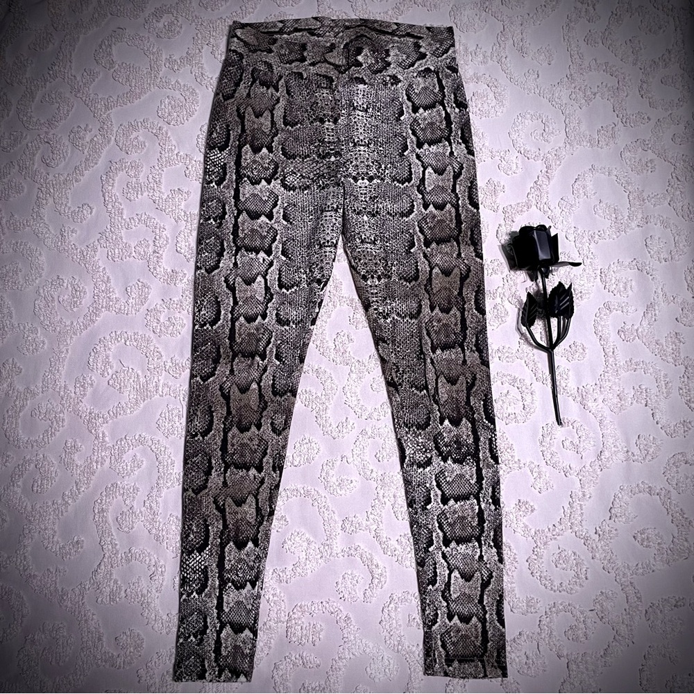 Snakeskin Pattern Thick Leggings small - Picture 1 of 6